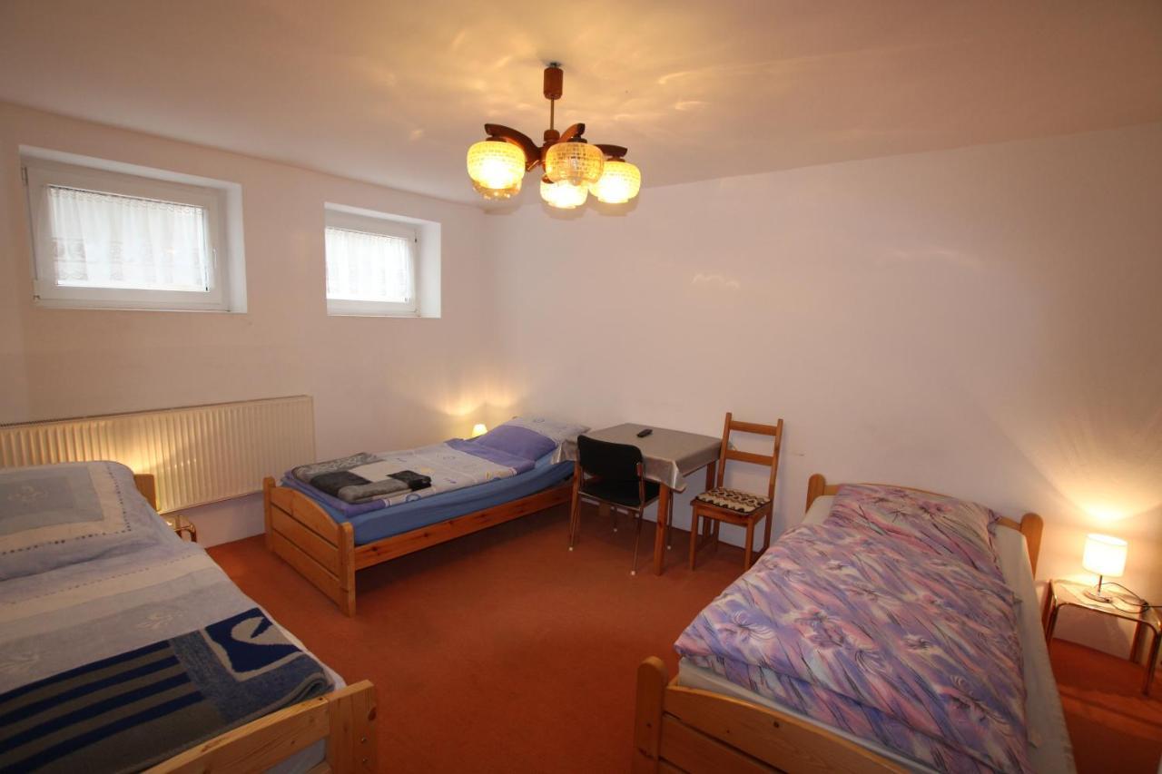 Private Room - Messe Nord Ганновер Екстер'єр фото
